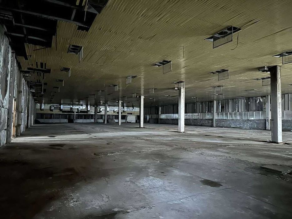 Продава се Промишлена сграда в Пловдив, Индустриална зона - Тракия - 17000 кв.м за 589 €/кв.м - Снимка #3