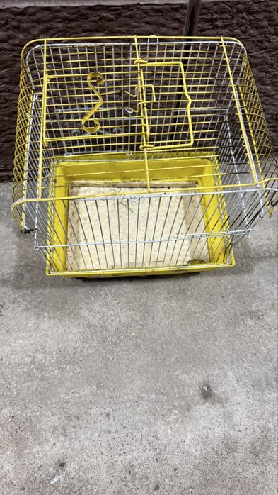 Клетка для птиц.