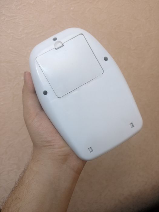 Сушилка для ногтей. Tirnoqlarini quritgich