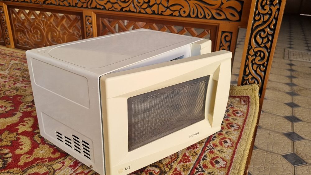 микроволновка holati yaxshi, ishliydi,aybi yo'q,