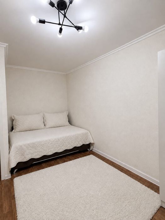 Продам 2 комн. квартиру.г.Аксу