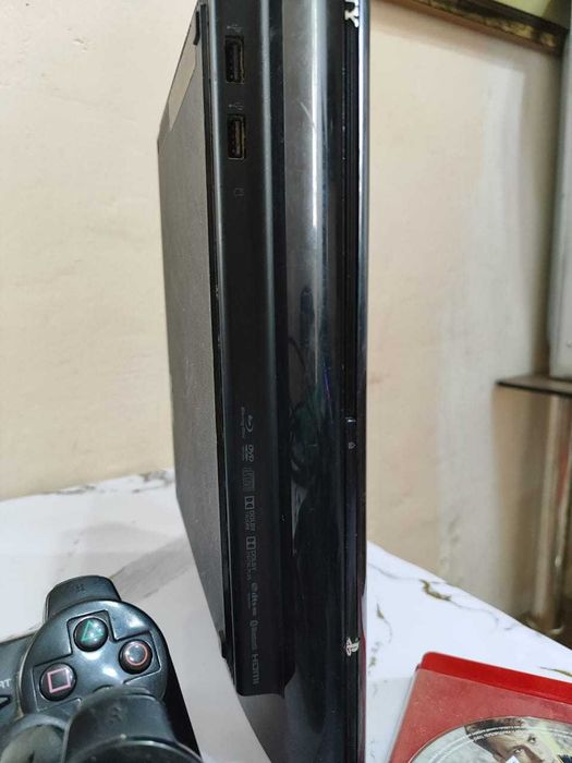 Play Station 3 slim 1000 GB