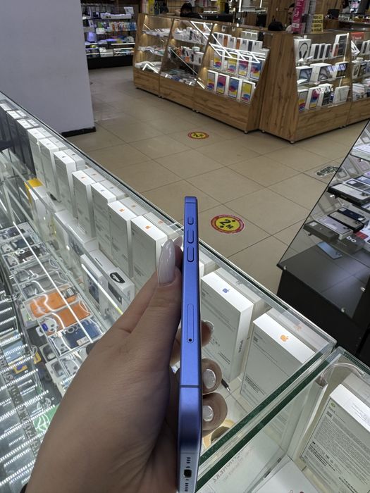 Iphone 16 128 в идеальном состоянии