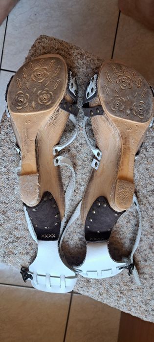 2 pereche de sandale cu platforma