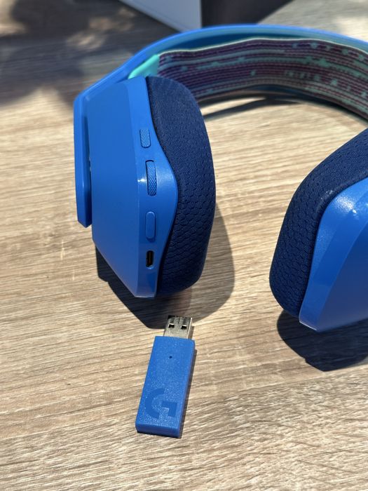 Беспроводные наушники Logitech G733