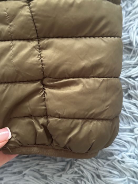 Продам детскую курточку