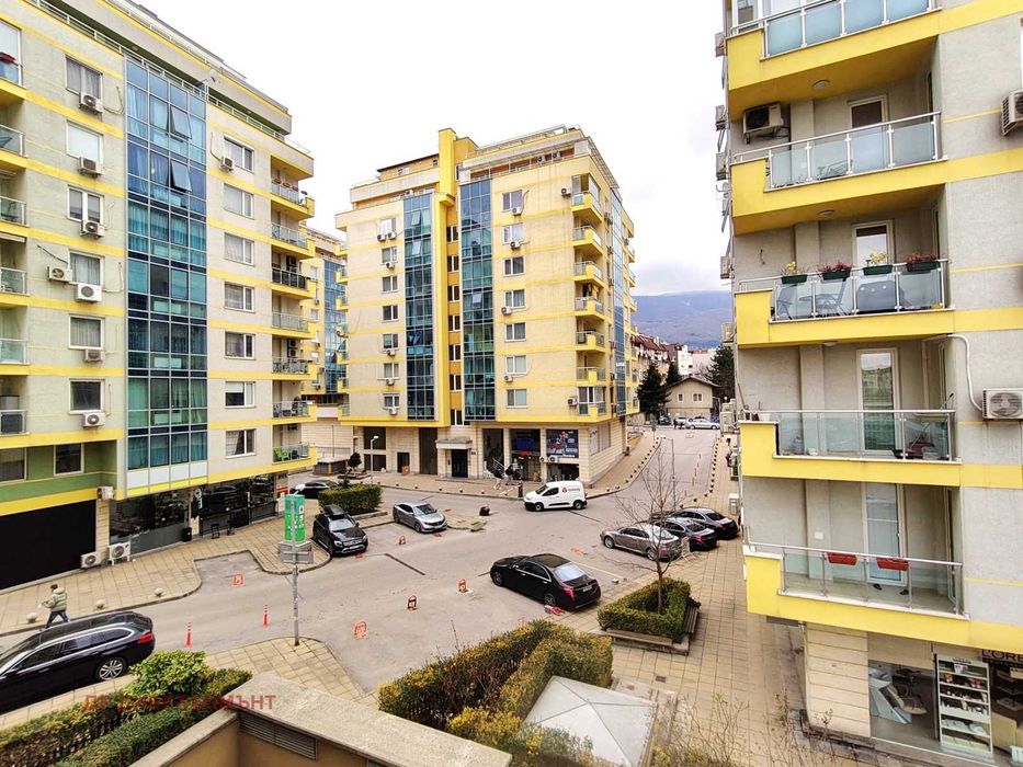 Продава се Тристаен апартамент в София, Манастирски ливади - 85 кв.м за 1290 €/кв.м - Снимка #11