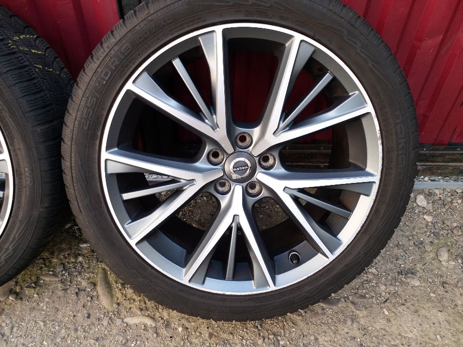 Jante R19 VOLVO S60 V60 Xc60 Xc70 S90 V90 CC 5-Triple Spoke Matt