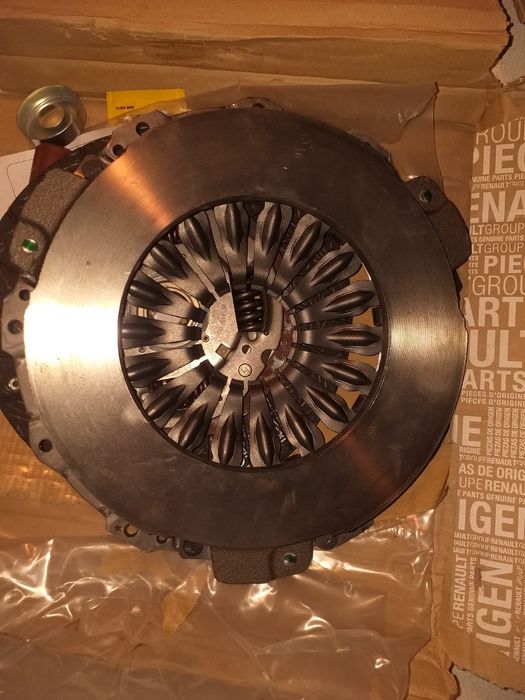 Disc +placa ambreiaj 1.5 Dci logan clio megan nissan almera