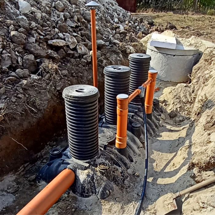 Доставка и монтаж на Трикамерни Септични ями Септични резервоари