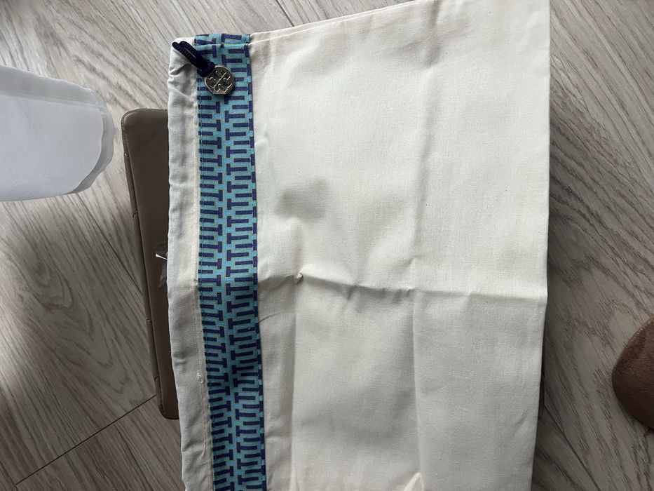 Geanta Tory Burch Kira Chevron bej