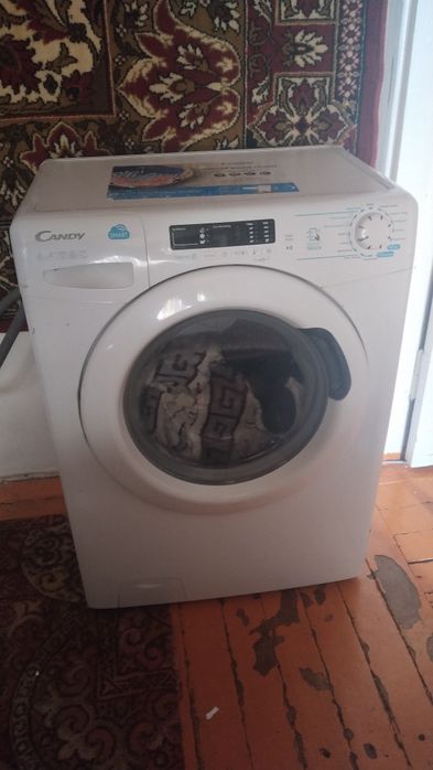 Продам стиральную машину.