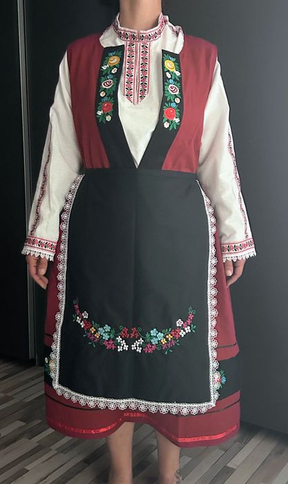 Народна носия Тракийска