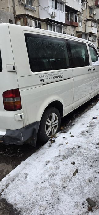 Volkswagen T5  8+1 locuri