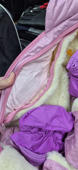 Продам комбезы зима +весна