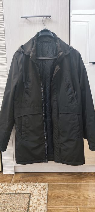 Куртка весенняя с капюшоном