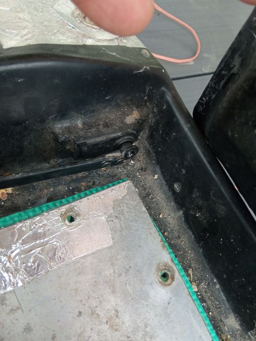 Продавам двигател .за лодка