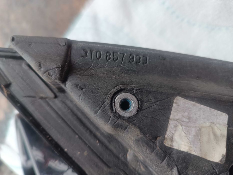 Огледало ляво за Шкода Суперб / Skoda Superb - 3T0857933