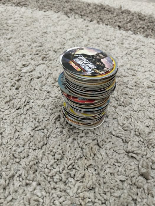 69 китайских фишек и 23 карт Ben ten  и китайские