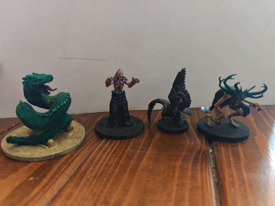 Boardgame The Few and Cursed Kickstarter edition Pictat