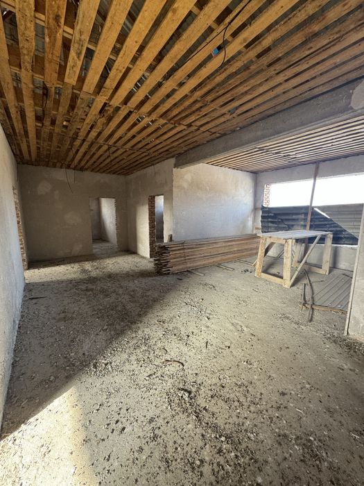 Продается дом с земельным участком