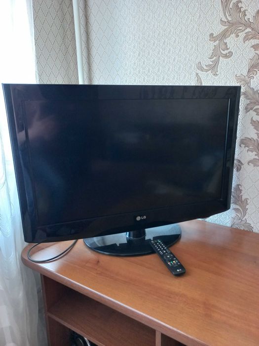 Телевизор LG 80 диагональ