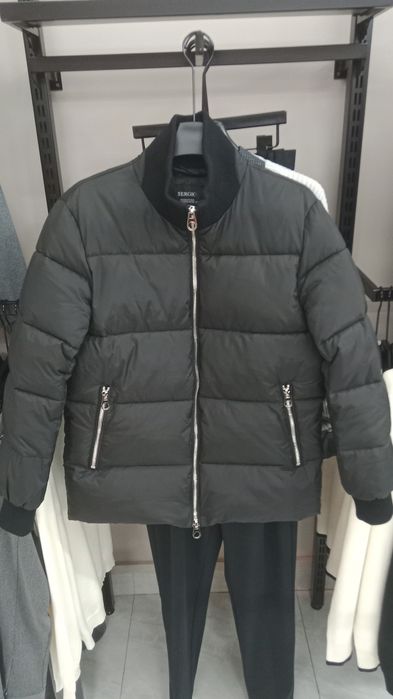 Продам новую зимнюю куртку... 27000тг за наличку.