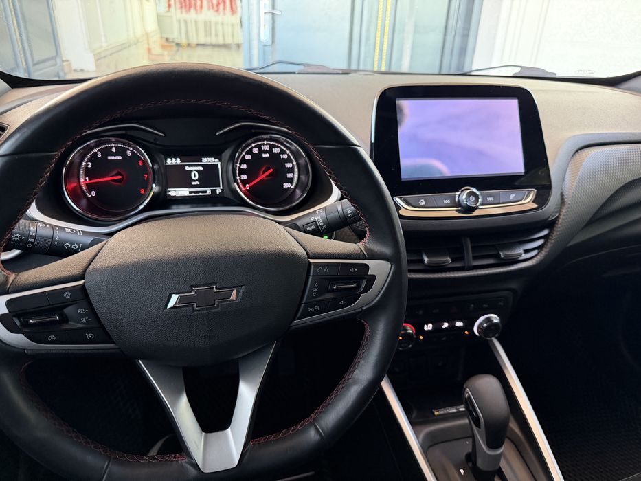 Chevrolet onix redlayn сотилади