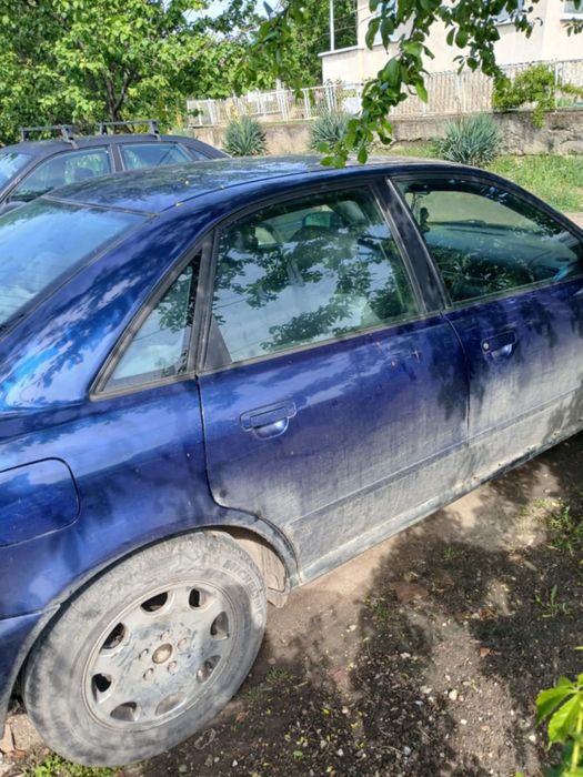 Ауди А4 1.8 На части