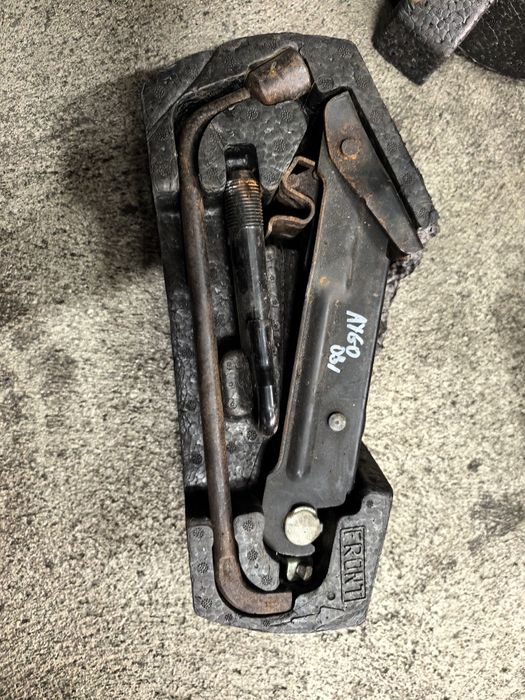 Крик за Toyota Aygo