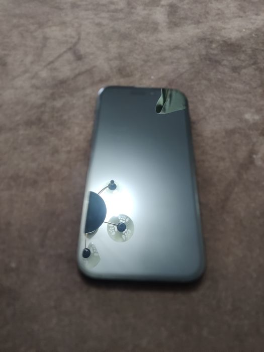 iPhone 16 pro 128 GB under warranty