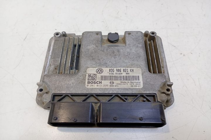 ECU Calculator motor 03G906021KH Volkswagen VW Golf a 5-a generatie