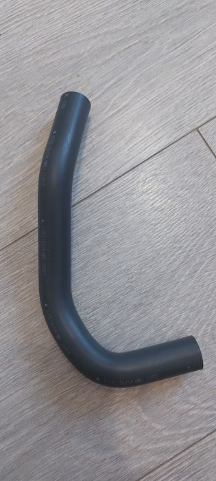 Патрубок (шланг)от бочка гур