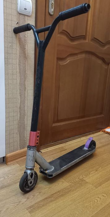 Продам трюковой самокат