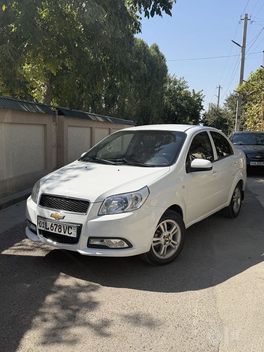 Arenda nasiya savdo nexia 3avtomat 42.000probeg