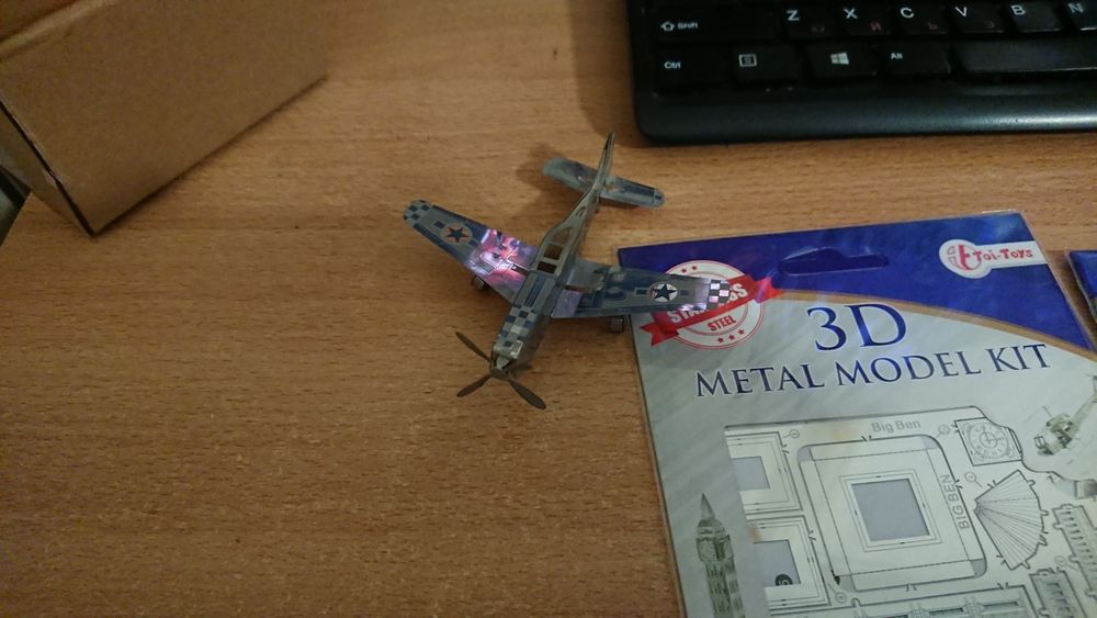 Малки 3D метални пъзели.