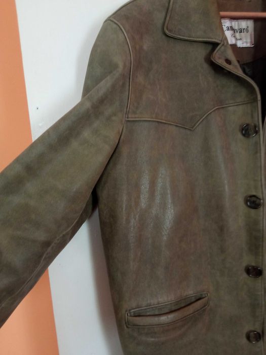 Продавам мъжко кожено сако