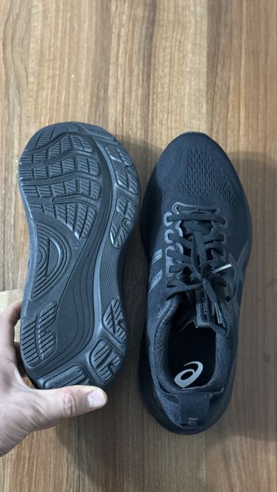 Беговая кроссовка Asics Gel Kayano 32