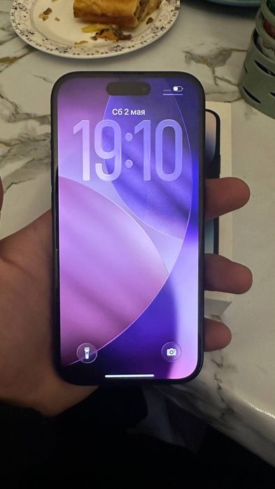Продам айфон 15 черный