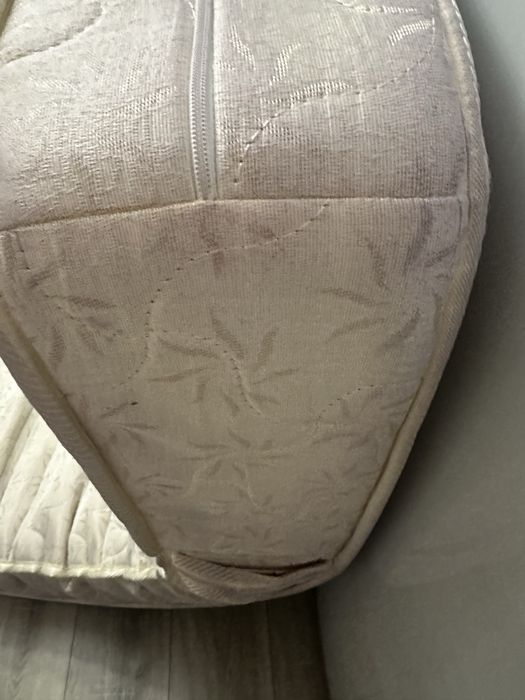 Отдам матрас 2 на 1,8