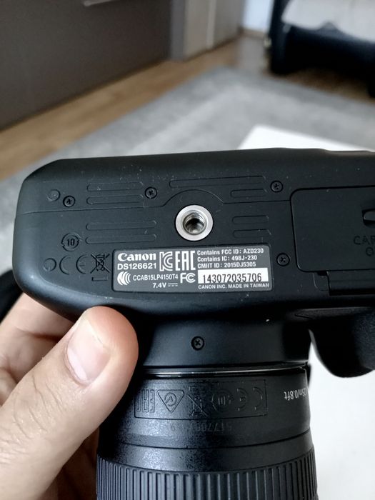 Canon DSLR  EOS 1300D