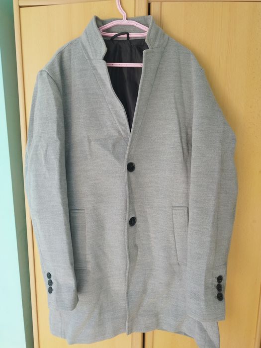 продавам палто  мъжко