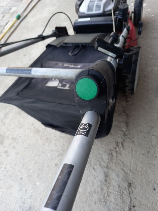 Masina tuns iarba pe benzina Einhell