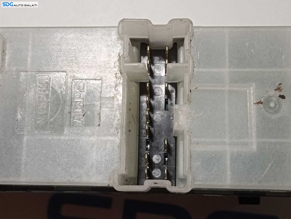 Butoane Geamuri Geamuri Electrice de la Portiera Stanga Fata Sofer Nissan Pathfinder 2004 - 2010 Cod 25401 BB65A [M4862]