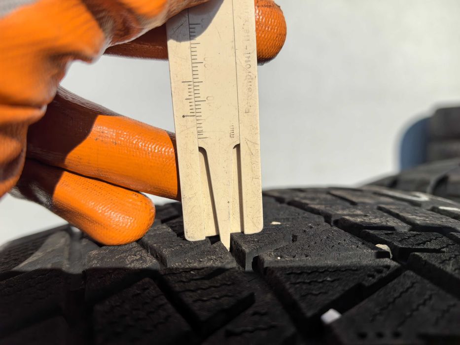 225/65/17 Бриджстоун ДОТ 2013 г