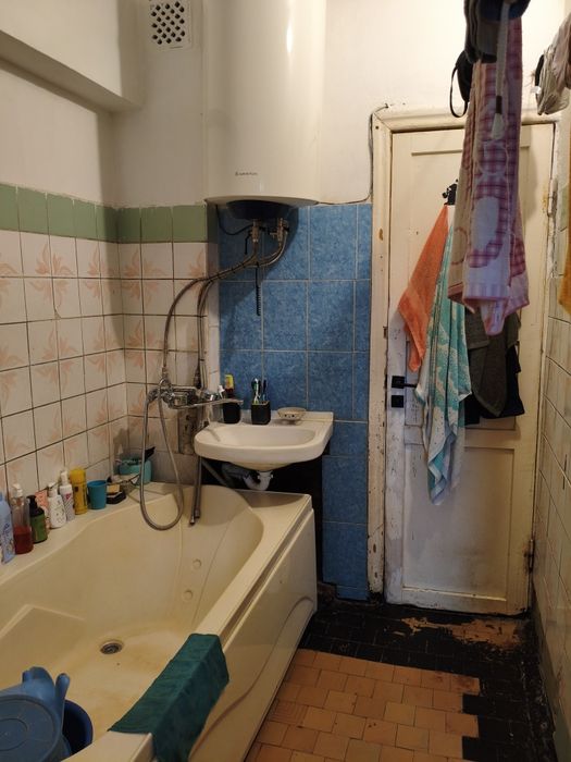 Срочно продается 3ком. квартира