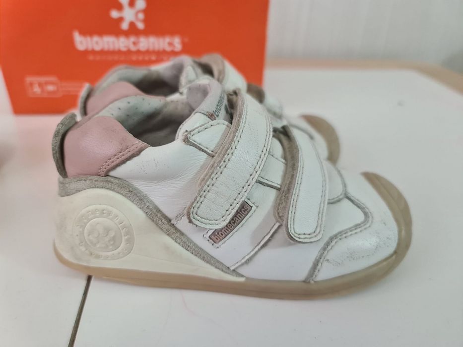 Papuci Biomecanics marimea 24