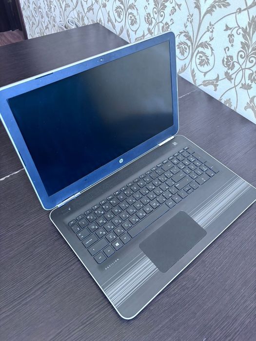 Ноутбук HP hewlett packard