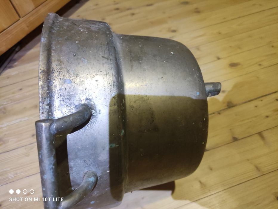 REDUCERE + CADOU!!! Vând ceaun vas bronz masiv