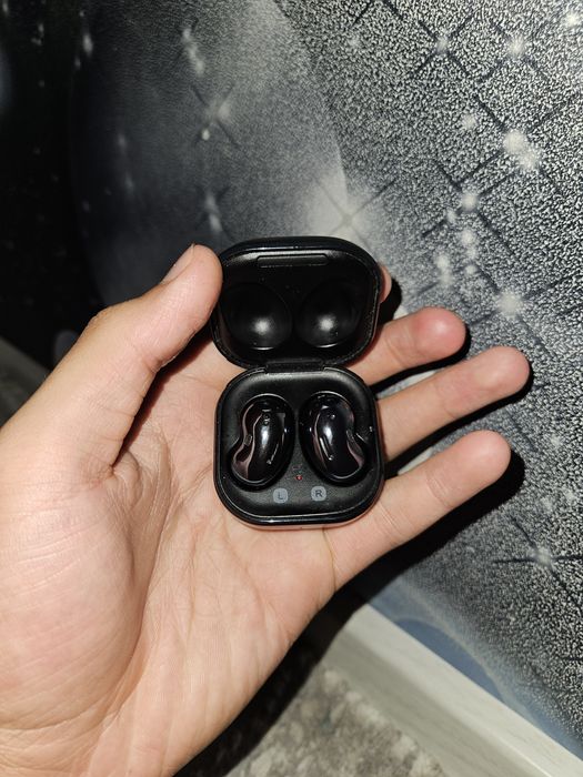 самсунг бадс лайв